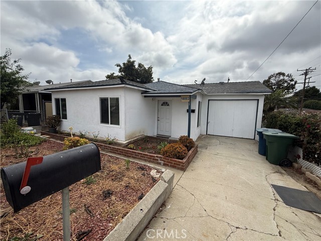 Building Photo - 18003 S Denker Ave