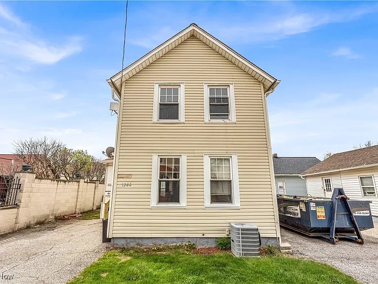 Building Photo - 1244 W 69th St