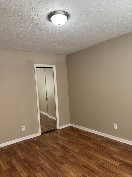 Building Photo - 1750 Wesley Way NW