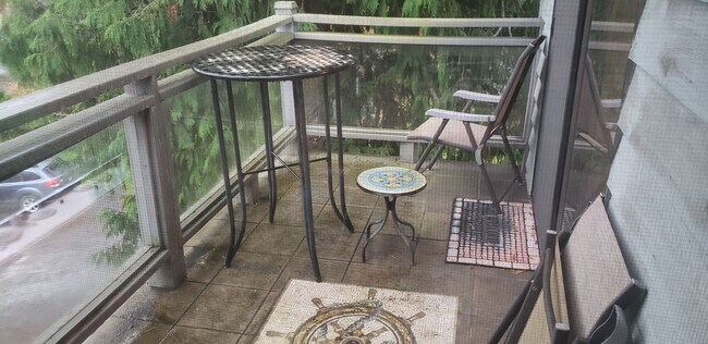 Building Photo - Wonderful Fully Furnished In Town Rental with Amazing View of the Harbor!
