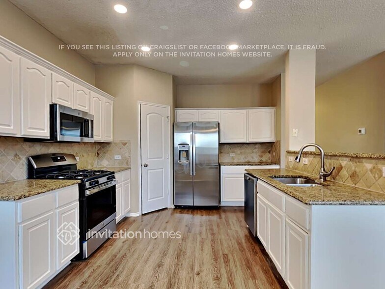 Building Photo - 1304 White Dove Ln