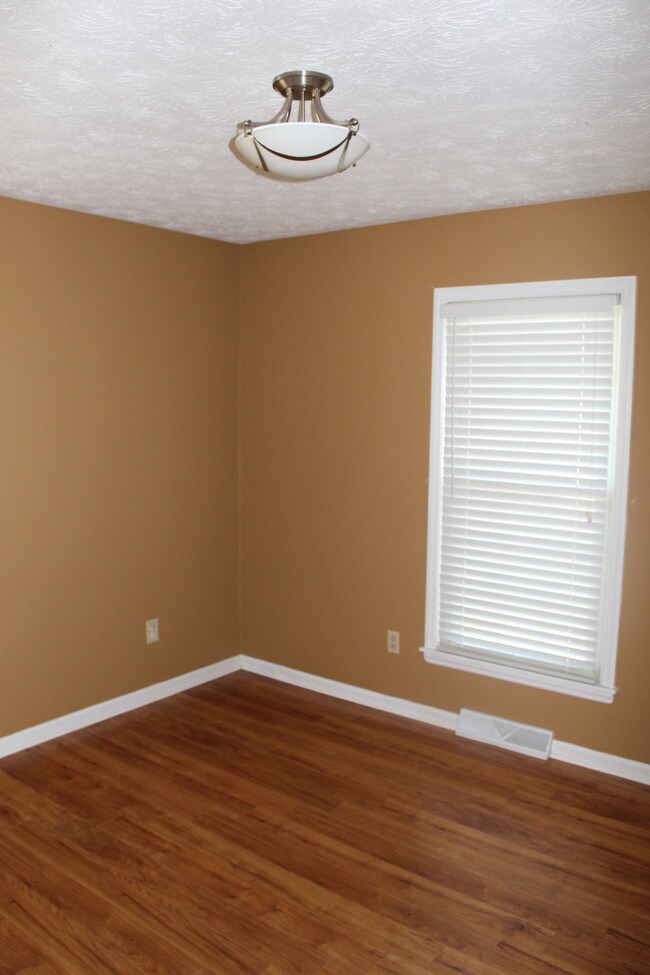 Building Photo - Southern Hills Duplex