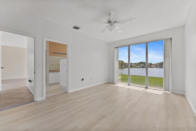 Building Photo - 15350 NW 6th Ct