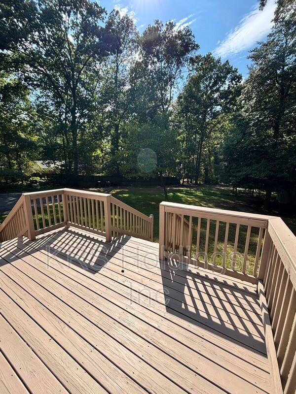 Building Photo - 2318 Penrose Dr