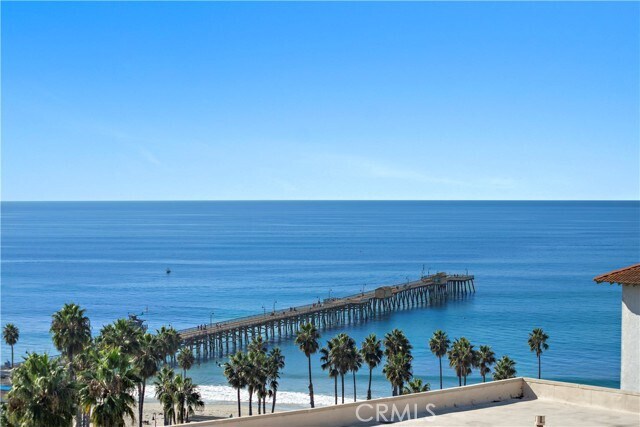 Building Photo - 405 Avenida Granada