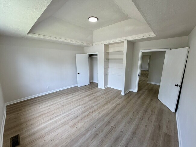 Building Photo - Newly Remodeled 2BR/2BA East Nashville Home with Covered Front Porch, Huge Deck, Spacious Backyar...