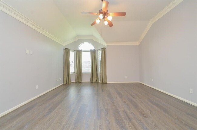 Building Photo - 6726 Oakman Ln