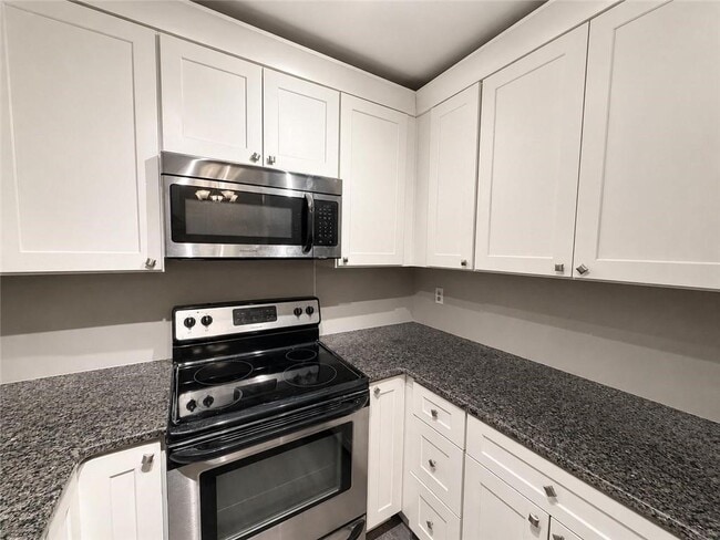 Building Photo - 5031 Bell Dr SE