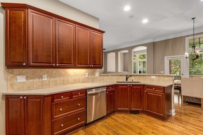 Building Photo - 3019 Riverstone Tr