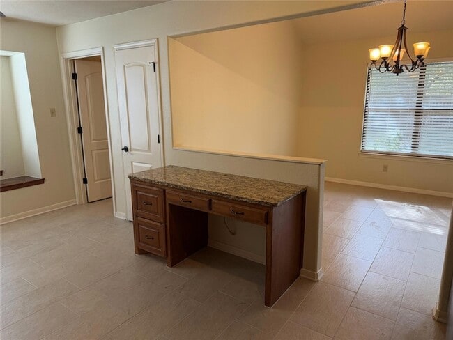 Building Photo - 11810 Rain Forest Cove