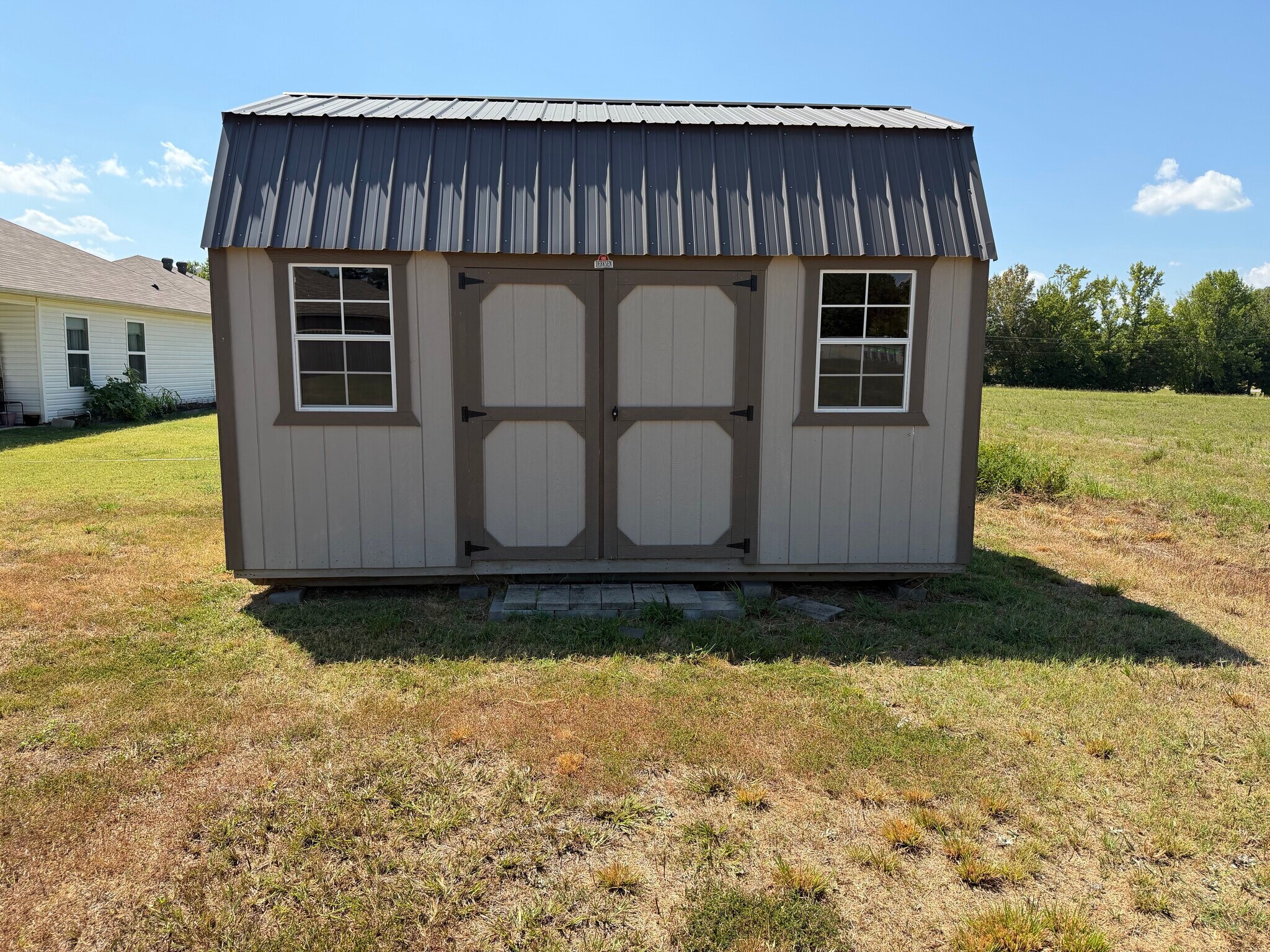 Building Photo - 110 Sunland Dr