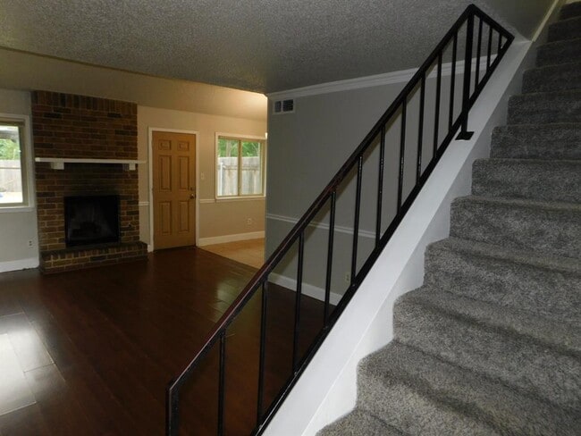 Building Photo - 1007 Windy Trail