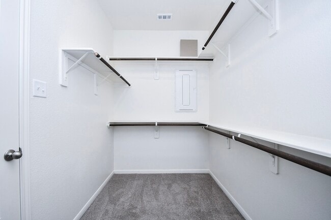 Building Photo - 1417 Sundown Gln Ln