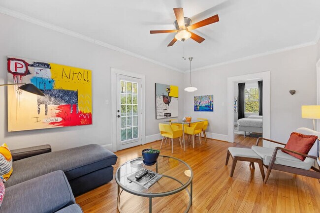 Building Photo - 800 Magnolia Ave