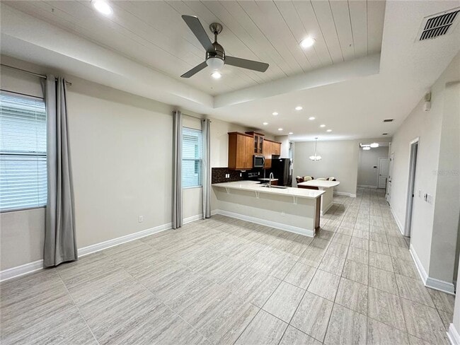 Building Photo - 3302 Sagebrush St
