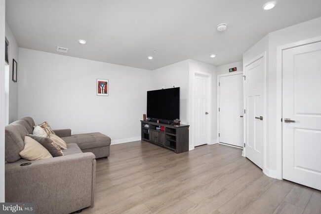 Building Photo - 1109 Patuxent Greens Dr