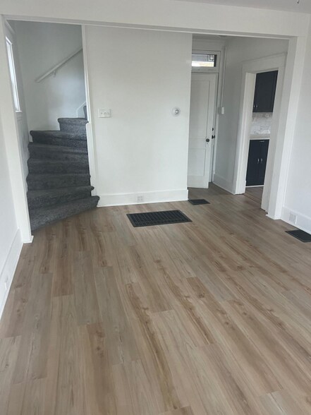 Building Photo - 2319 Patterson Ave