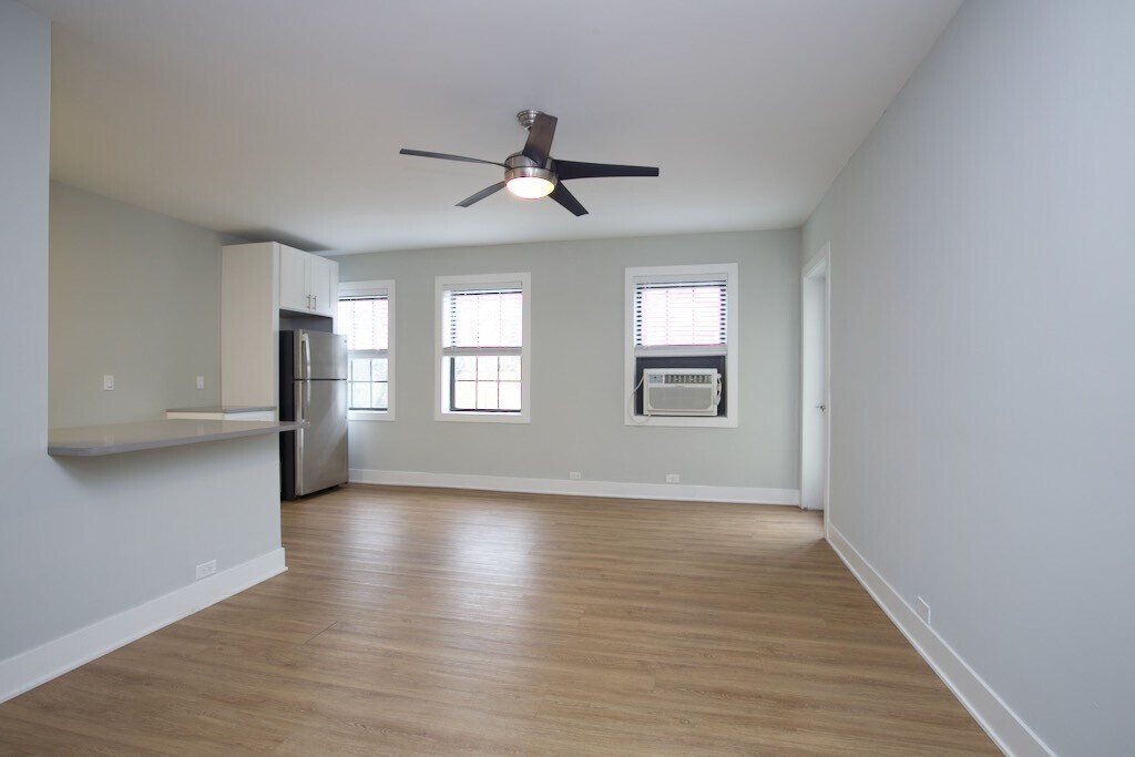 Building Photo - 730 Judson Ave
