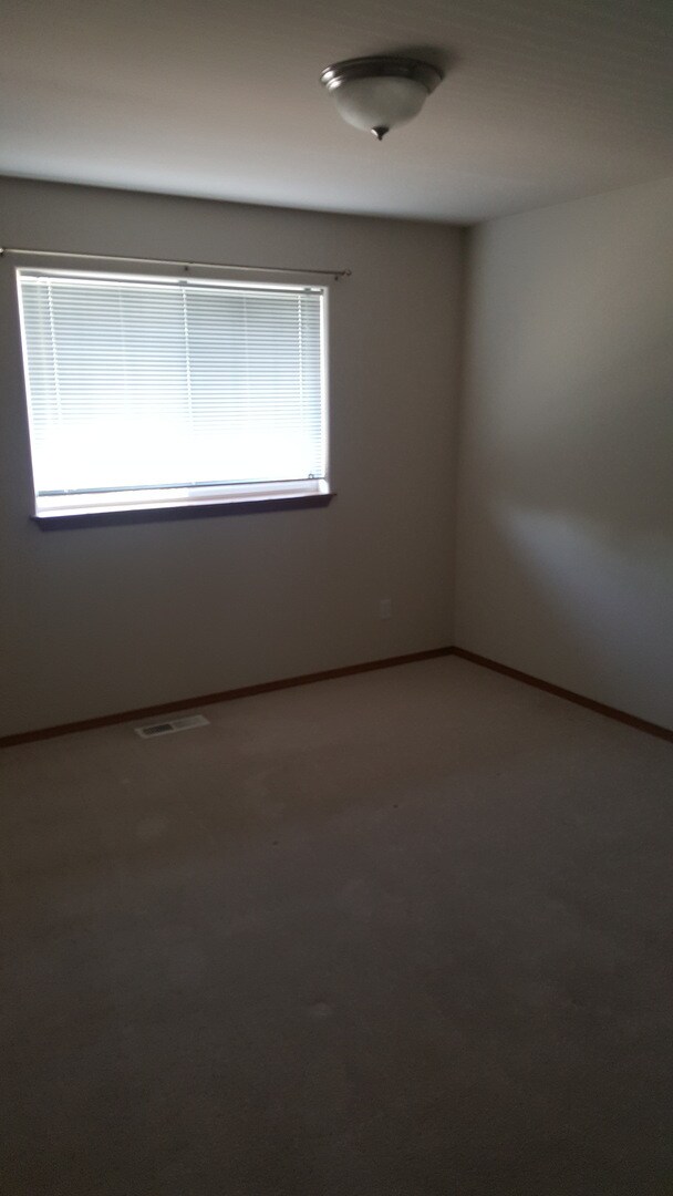 Building Photo - 4321 S Stonington Ln