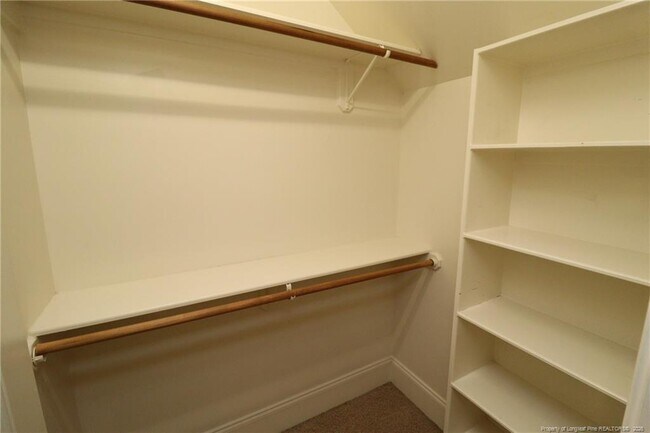 Building Photo - 7124 Blue Juniper Ct