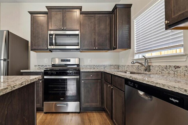 Building Photo - 408 Mystic Slopes Dr