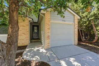Building Photo - $2,440.95, 3 Beds, 2 Baths, Single Family Home in Aurora Washer and Dryer!