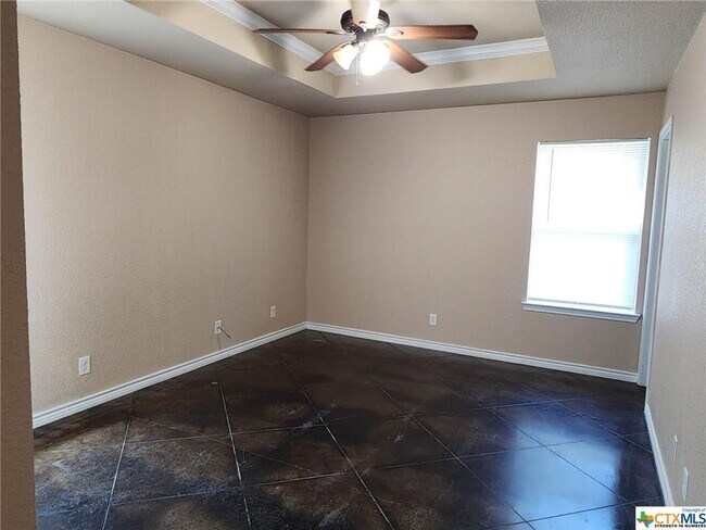 Building Photo - 501 Straws Mill Rd