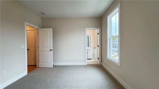 Building Photo - 2604 Alcovy Trl NE