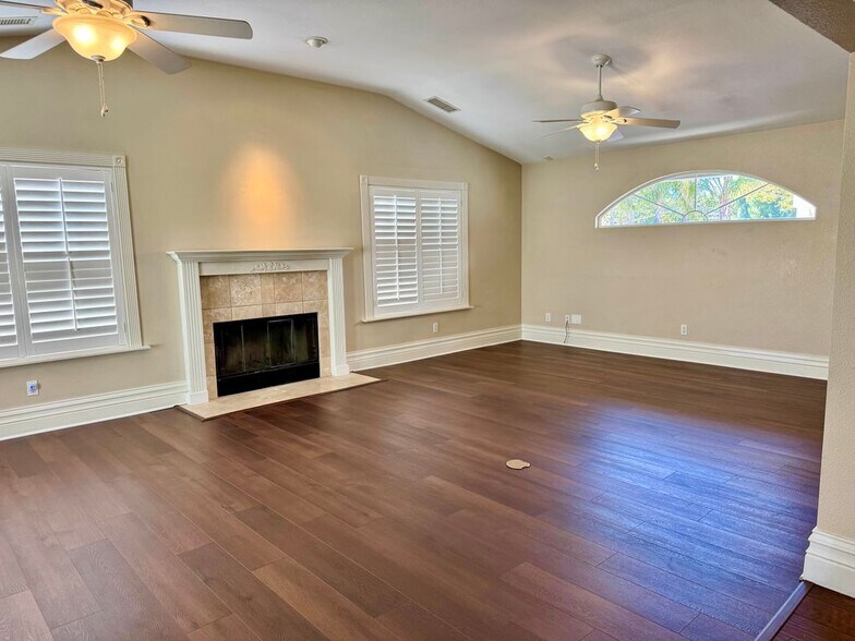 Building Photo - 28825 Corte Suerte