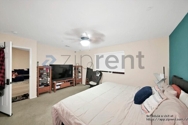 Building Photo - 34142 Dianthus Ln