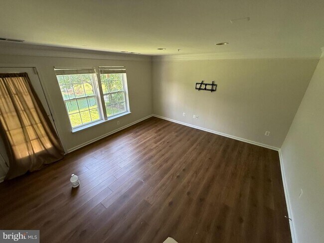 Building Photo - 7082 Water Oak Rd