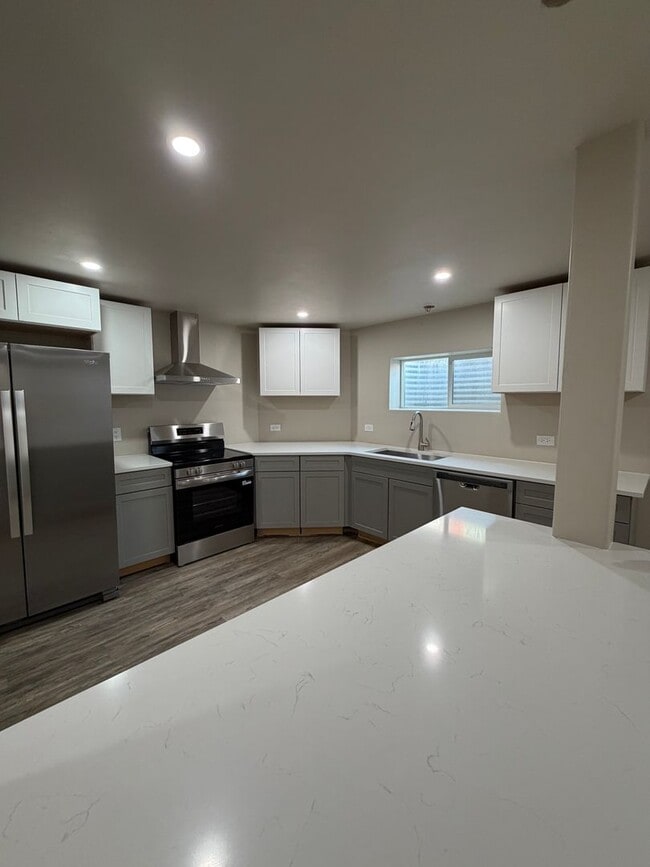 Building Photo - Glenwood Springs- 2 Bed / 1 Bath ADU