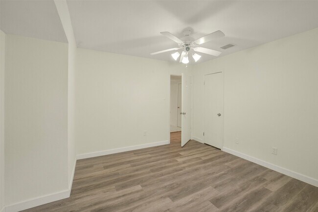 Building Photo - 23122 Whispering Willow Dr