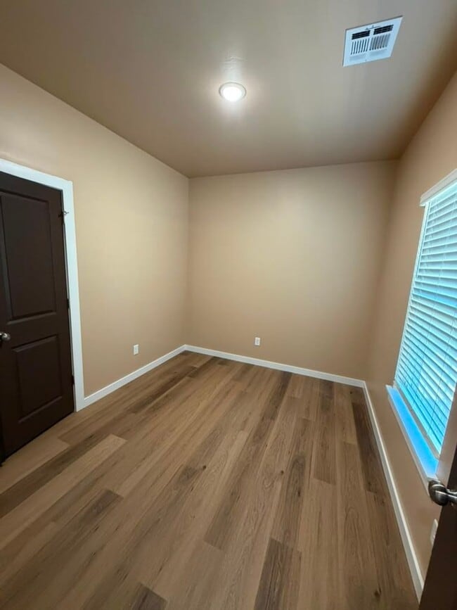 Building Photo - Charming Newly Built 3-Bedroom Home in Lawton – Pet-Friendly!