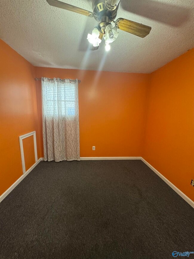 Building Photo - 206 Peabody Rd