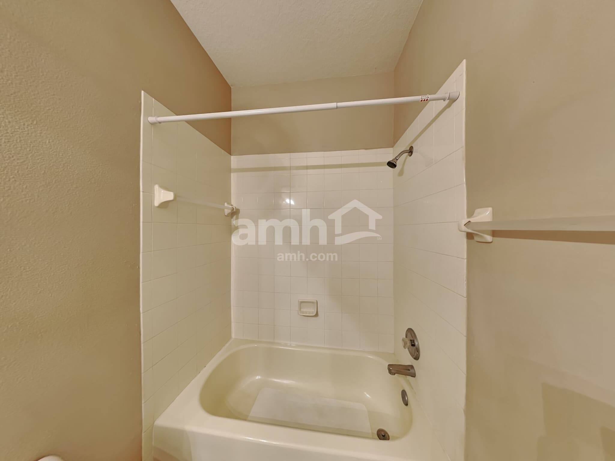 Building Photo - 12122 Fern Blossom Dr