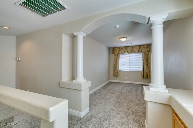 Building Photo - 6673 Octave Ave