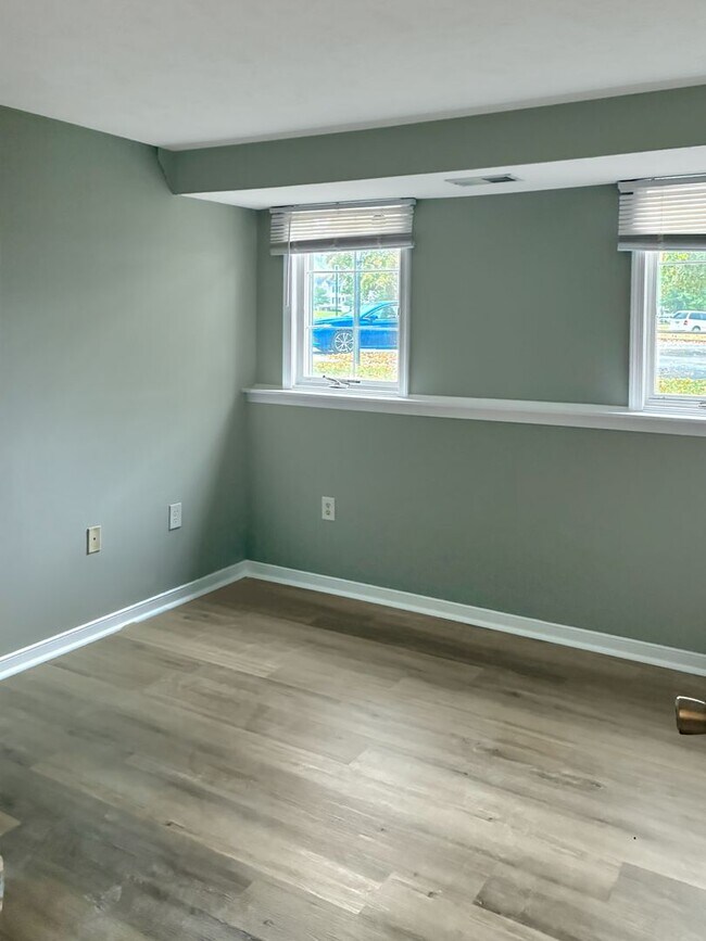 Building Photo - 2 Bedroom Condo in Glen Allen