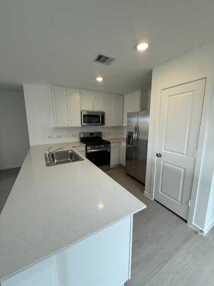 Building Photo - 14829 Ascot Bend Cir