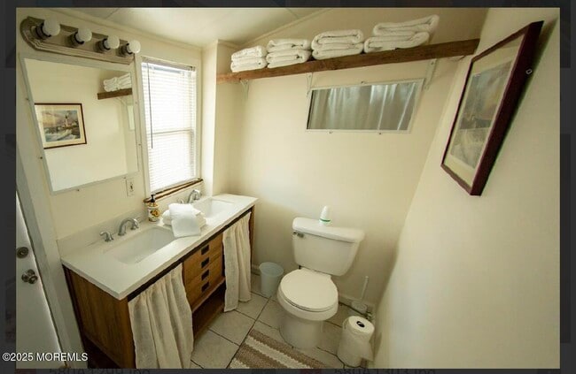 Building Photo - 46 Kearney Ave