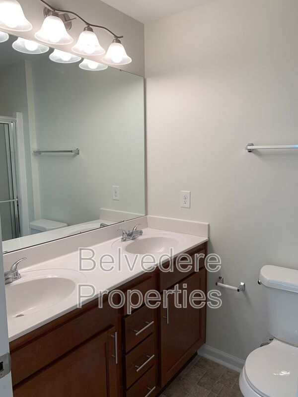 Building Photo - 105 Sommerwall Pl