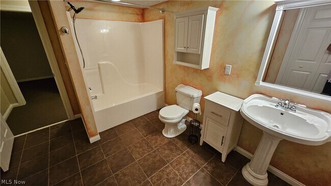Building Photo - 7235 Dursley Ct