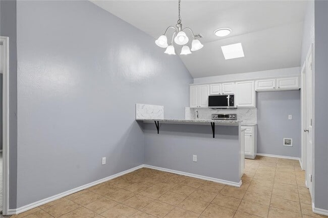 Building Photo - 605 Inverleith Cir