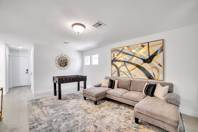 Building Photo - 7043 Salt Marsh Ct