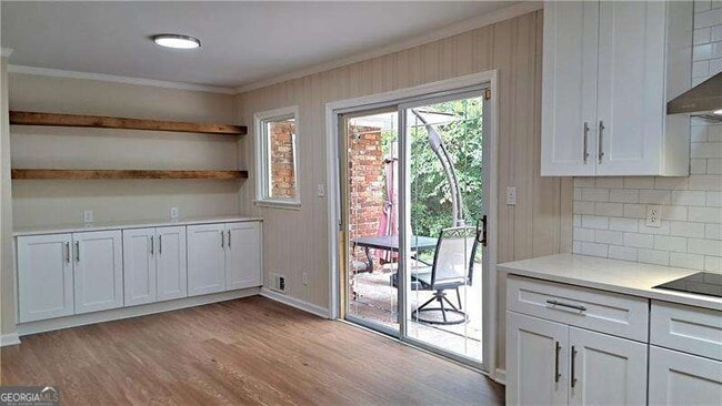 Building Photo - 1176 Converse Dr NE