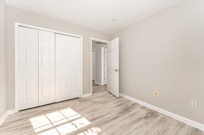 Building Photo - Ballenger Creek Area for Lease