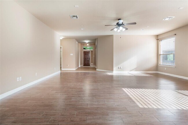 Building Photo - 1709 Greenside Trail