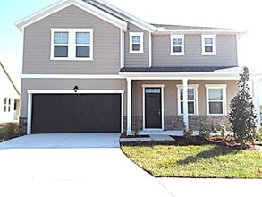 Building Photo - 521 Pine Terrace Dr