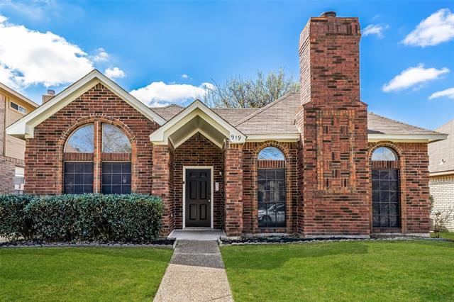 Primary Photo - 919 Walters Dr