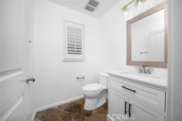 Building Photo - 70 Latitude